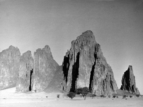 Sahara - Tibesti - vette - rocce - deserto