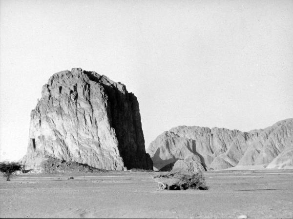 Sahara - Tibesti - vette - rocce - deserto