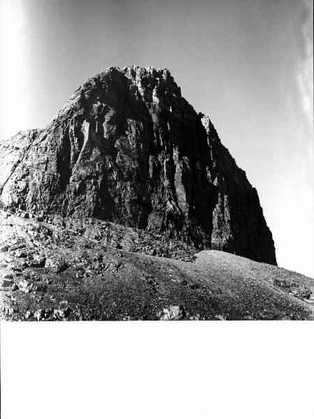 Groenlandia occidentale - Nord dell'Oceano Atlantico - Baia di Baffin - Comune di Qaasuitsup - Isola di Kuvdlorssuaq - Montagna - Pollice del Diavolo