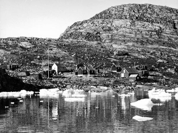 Groenlandia occidentale - Nord dell'Oceano Atlantico - Baia di Baffin - Comune di Qaasuitsup - Villaggio - Case