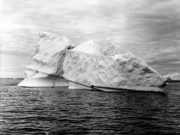 Groenlandia occidentale - Nord dell'Oceano Atlantico - Baia di Baffin? - Iceberg