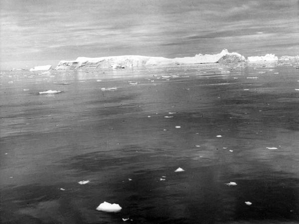 Groenlandia occidentale - Nord dell'Oceano Atlantico - Baia di Baffin? - Icebergs