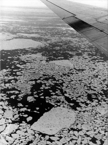 Groenlandia orientale - Mare di Groenlandia - 69 parallelo? - Particolare di aereo - Ala - Pack