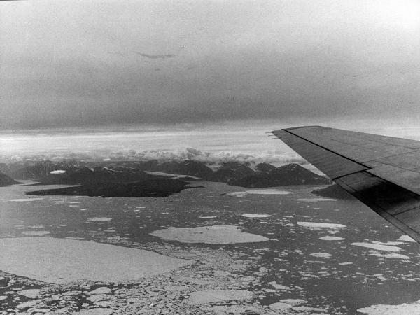 Groenlandia orientale - Mare di Groenlandia - 69° parallelo? - Particolare di aereo - Ala - Pack