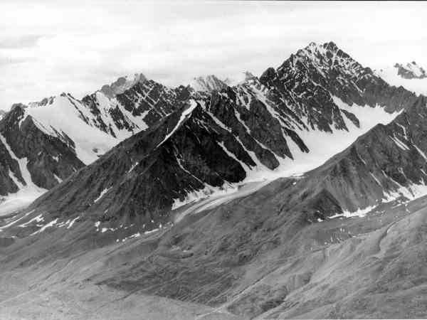 Groenlandia orientale - Mare di Groenlandia - Kong Oscar Fjord - Scoresby Land - Alpi Stauning - Vallata - Skeldal - Montagne - Ghiacciai