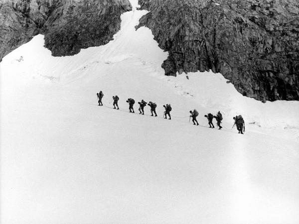 Ritratto di gruppo - Alpinisti - Groenlandia orientale - Mare di Groenlandia - Kong Oscar Fjord - Scoresby Land - Alpi Stauning - Ghiacciaio - Bersaerker - Montagna - Cima di Granito