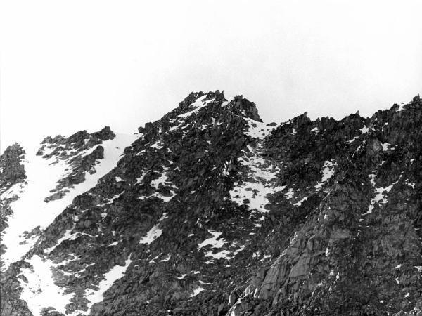 Groenlandia orientale - Mare di Groenlandia - Kong Oscar Fjord - Scoresby Land - Alpi Stauning - Ghiacciaio - Bersaerker - Montagna - Cima di Granito - Vetta