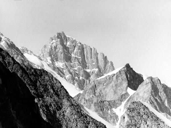 Groenlandia orientale - Mare di Groenlandia - Kong Oscar Fjord - Scoresby Land - Alpi Stauning - Ghiacciaio - Bersaerker