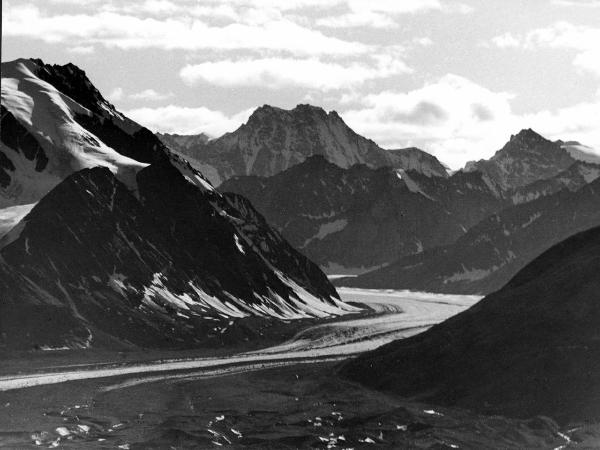 Groenlandia orientale - Mare di Groenlandia - Kong Oscar Fjord - Scoresby Land - Alpi Stauning - Ghiacciaio - Bersaerker