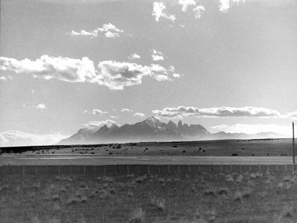 Patagonia cilena - Provincia di Ultima Esperanza - Ande patagoniche - Massiccio del Paine - Torri del Paine - Pampa