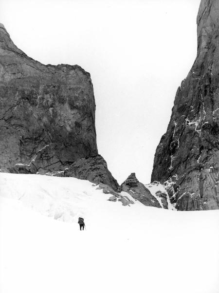 Patagonia cilena - Provincia di Ultima Esperanza - Ande patagoniche - Massiccio del Paine - Torri del Paine - Torre sud - Torre centrale - Alpinisti