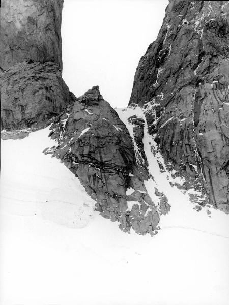 Patagonia cilena - Provincia di Ultima Esperanza - Ande patagoniche - Massiccio del Paine - Torre sud - Torre centrale