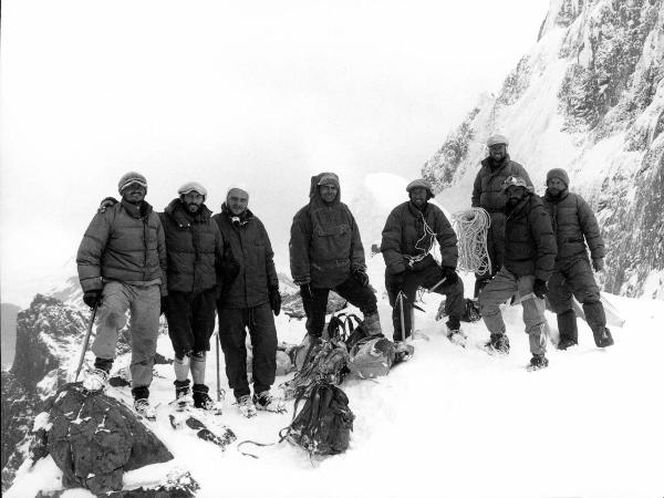 Ritratto di gruppo - Alpinisti - Barmasse, Gino - Bich, Jean - Carrel, Leonardo - Carrel, Marcello - Monzino, Guido - Pellissier, Camillo - Pession, Pacifico - Patagonia cilena - Provincia di Ultima Esperanza