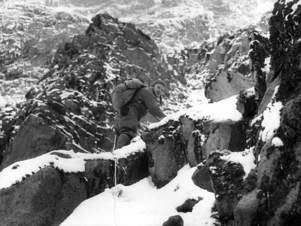 Ritratto - Uomo - Alpinista - Monzino, Guido - Patagonia cilena - Provincia di Ultima Esperanza - Ande patagoniche - Massiccio del Paine - Paine principale