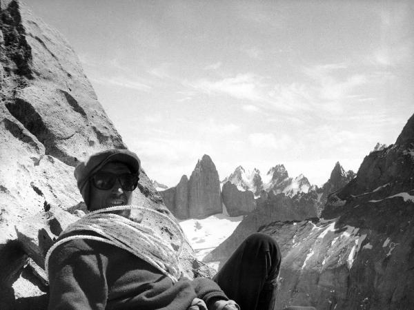 Ritratto - Uomo - Alpinista - Bich, Jean - Patagonia cilena - Provincia di Ultima Esperanza - Ande patagoniche - Massiccio del Paine - Vette