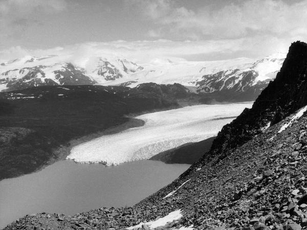 Patagonia cilena - Provincia di Ultima Esperanza - Ande patagoniche - Massiccio del Paine - Paine principale - Lago - Grey