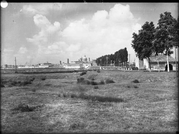 Mantova - Veduta della città - Rocchetta di S. Giorgio detta di Sparafucile - Ponte di S. Giorgio - Palazzo Ducale