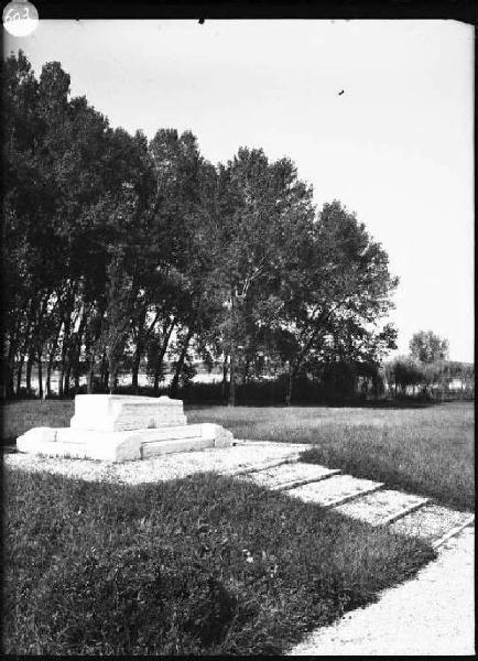 Mantova - Valletta di Belfiore - Monumento ai Martiri di Belfiore