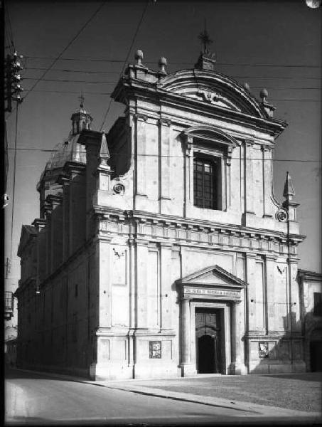 Mantova - Chiesa di S. Barnaba