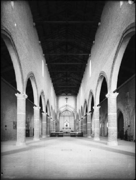 Mantova - Chiesa di S. Francesco - Navata centrale