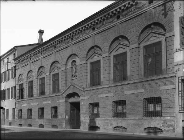 Mantova - Casa di Giulio Romano - Facciata