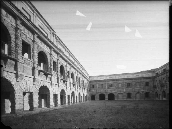 Mantova - Palazzo Ducale - Corte Nuova - Cortile della Cavallerizza