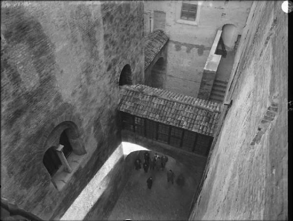 Mantova - Palazzo della Ragione - Palazzo del Podestà - Loggetta sul cortile