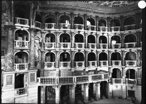 Mantova - Teatro Bibiena - Palchi