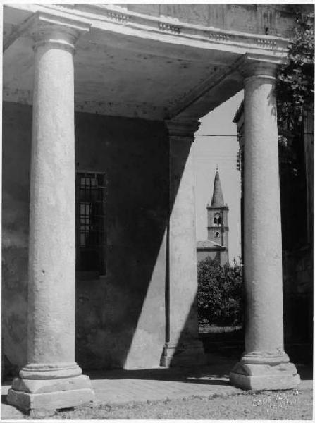 Castelnuovo Angeli - Villa Margherita - Portico