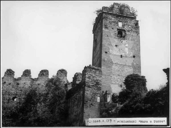 Monzambano - Castello - Mura e torre