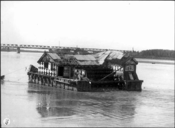 Ostiglia - Ponte sul Po - Zattera