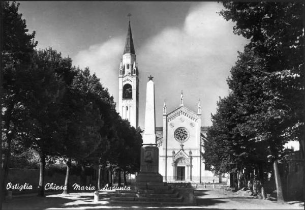 Ostiglia - Chiesa parrocchiale di S. Maria Assunta - Monumento a Garibaldi