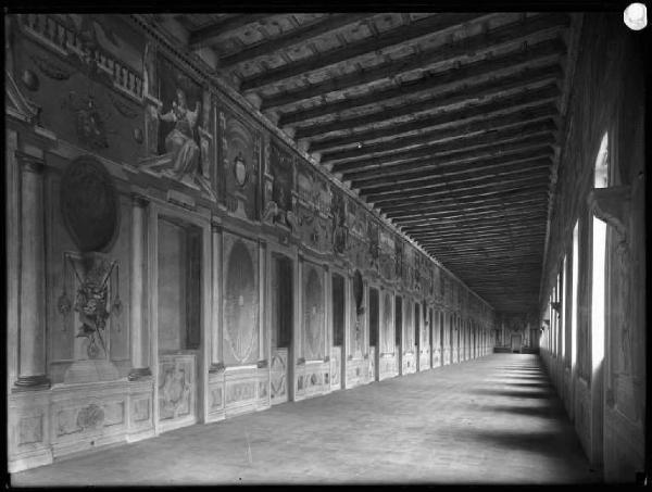 Sabbioneta - Galleria degli Antichi - Interno