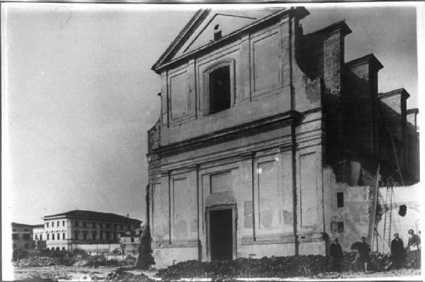 Mantova - Chiesa di S. Domenico in demolizione
