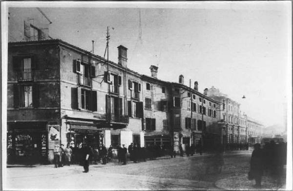 Mantova - Piazza Garibaldi