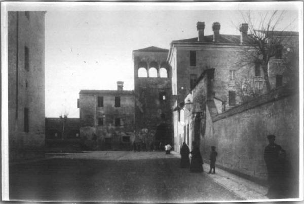 Mantova - Porta Pusterla - Palazzo di S. Sebastiano
