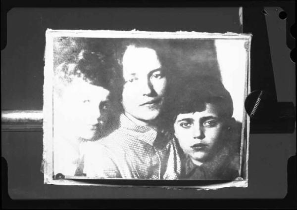 Fotografia - Ritratto di famiglia - Moglie e figli di Antonio Gramsci