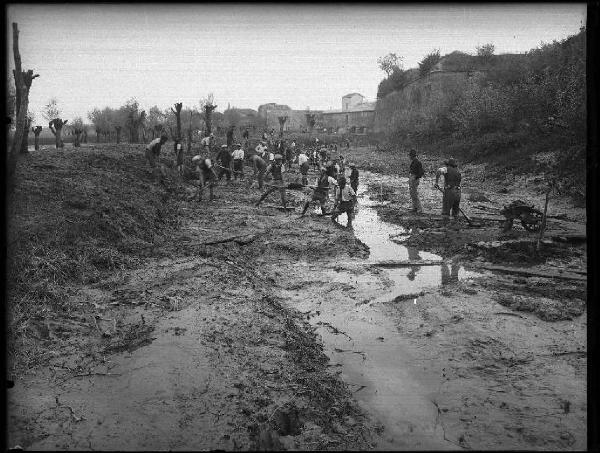 Pietole - Forte - Costruzione dello stabilimento idrovoro - Lavori di scavo del canale Paiolo alto