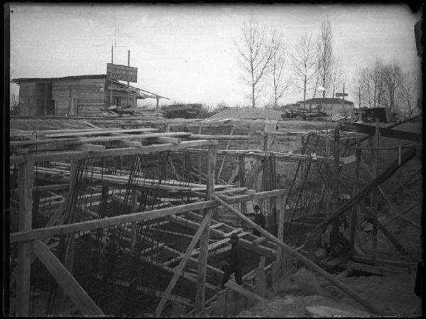 Bagnolo S. Vito - Fossato Gherardo - Costruzione di un ponte con paratoia