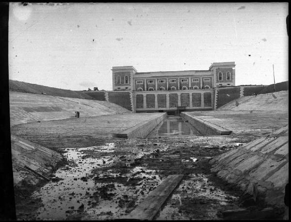 Bagnolo S. Vito - Stabilimento idrovoro della Travata - Impianto idrovoro - Bacino