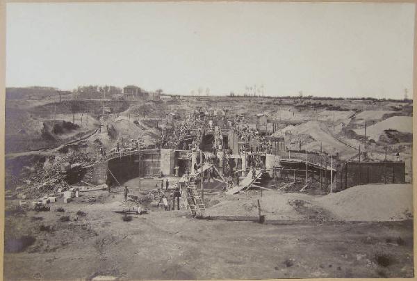 S. Siro - Costruzione della botte sotto il fiume Secchia