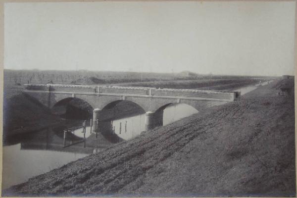 Quingentole (?) - Canale emissario - Ponte per le strade Belguardare e Brozza