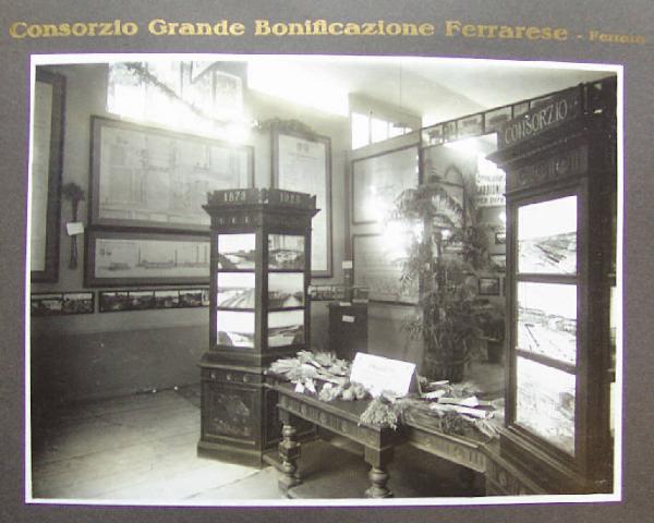 Napoli - Mostra nazionale delle bonifiche - Sezione dedicata al Consorzio della grande bonificazione ferrarese