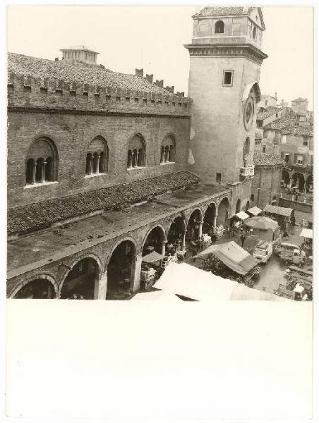 Mantova - Piazza Erbe - Mercato - Palazzo della Ragione - Torre dell'Orologio