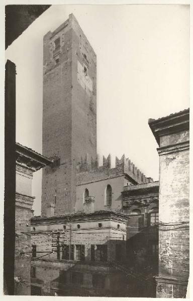 Mantova - Piazza Sordello - Torre della Gabbia - Palazzi medievali