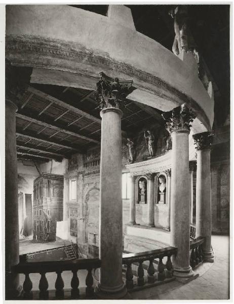 Sabbioneta - Teatro all'antica - Interno - Loggia