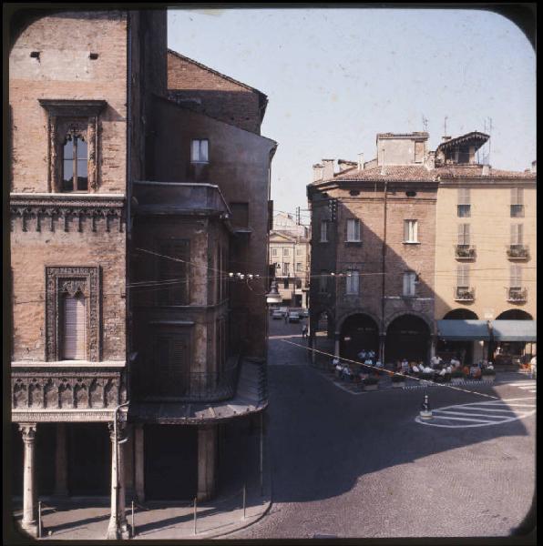 Mantova - Piazza Mantegna