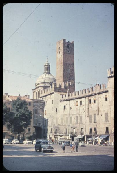 Mantova - Piazza Sordello - Palazzi Bonacolsiani