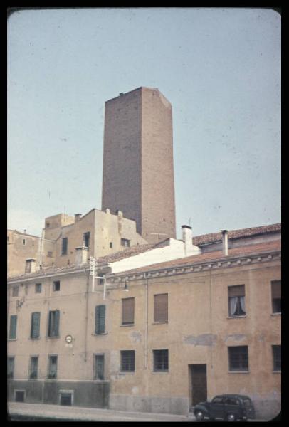 Mantova - Via Accademia - Torre degli Zuccaro