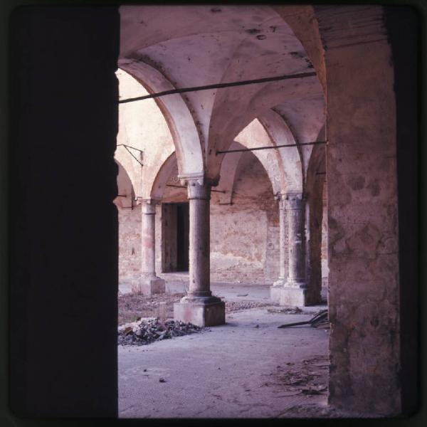 Mantova - Piazza dei Mille - Chiesa di S. Paola - Chiostro